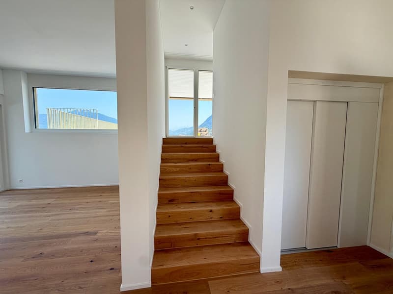 Exclusive Attic Jewel: Panoramic View of Lake Zug in its Most Beautiful Form (6)