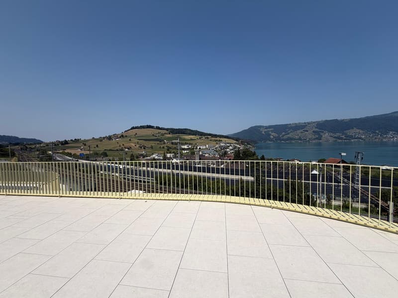 Exclusive Attic Jewel: Panoramic View of Lake Zug in its Most Beautiful Form (2)