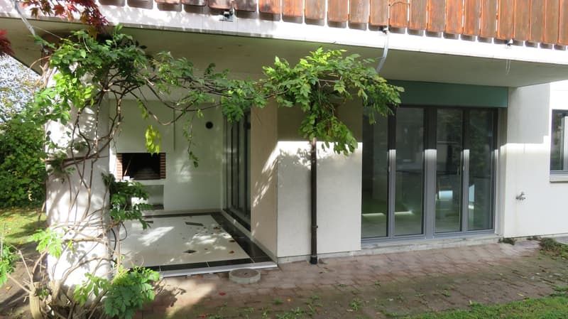 Moderne, lichtdurchflutete Wohlfühloase mit Garten & Cheminée an begehrter Lage in Winterthur (7)