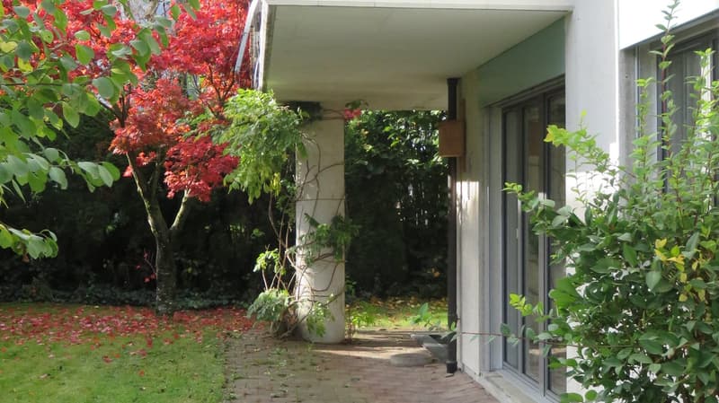 Moderne, lichtdurchflutete Wohlfühloase mit Garten & Cheminée an begehrter Lage in Winterthur (8)