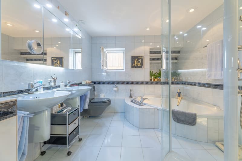4.5-Zimmer-Maisonette-Wohnung mit Sondernutzungsrecht am Garten (11)