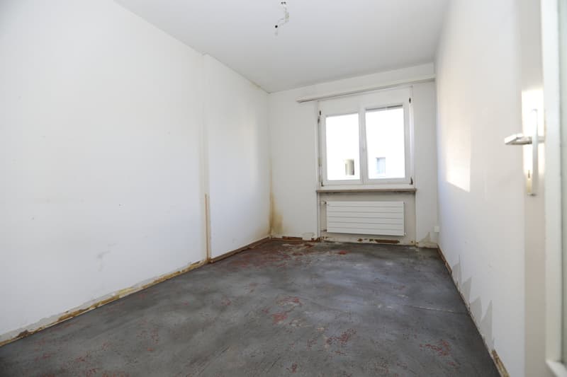 Handwerker aufgepasst! Renovationsbedürftige 3.5-Zi-Whg. mit Potential (8)