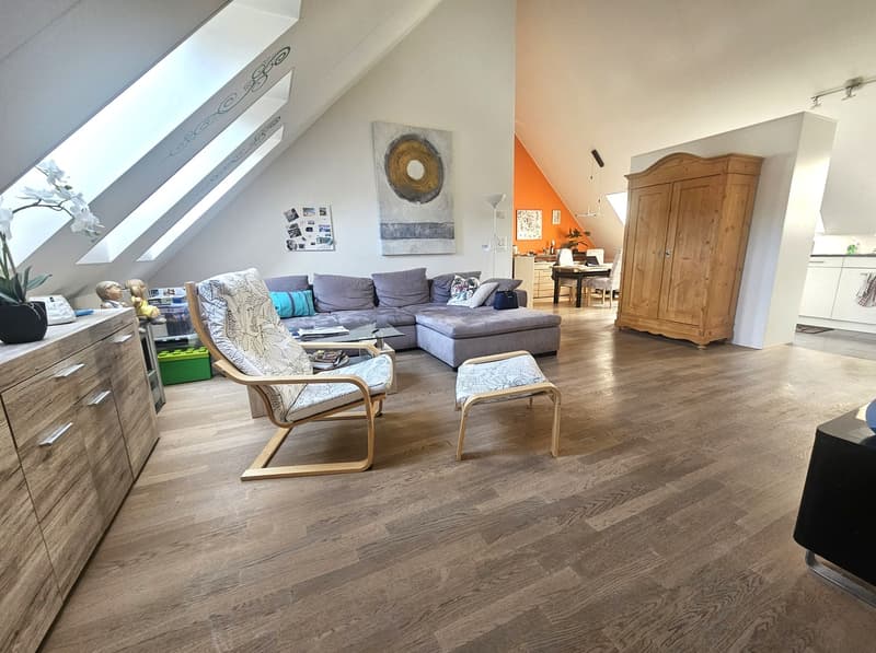 3.5-Zimmer-Dachwohnung – Modern, Hell und Familienfreundlich (4)