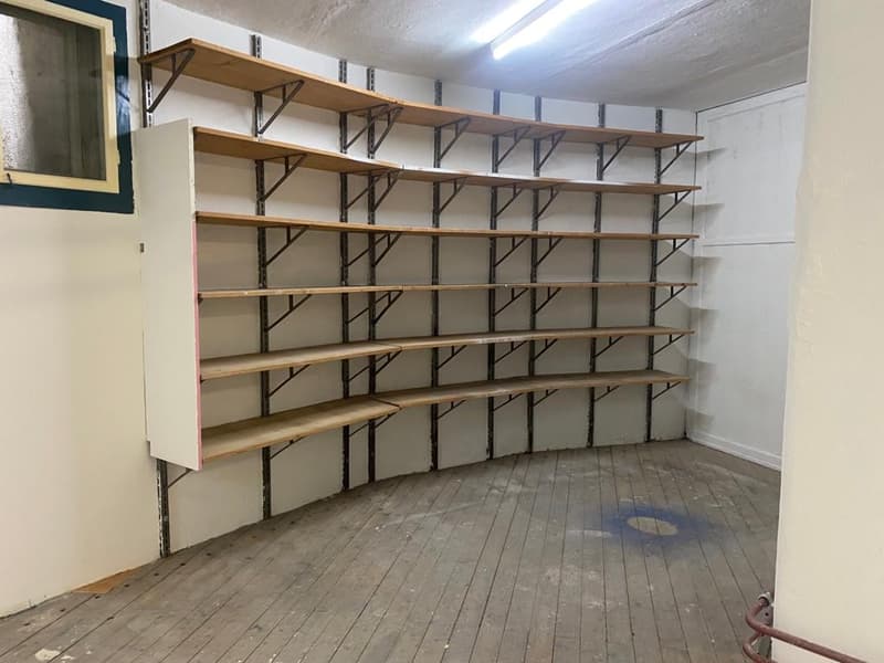 Werkstatt/ Hobbyraum/ Lager mitten in der Stadt zu vermieten (4)