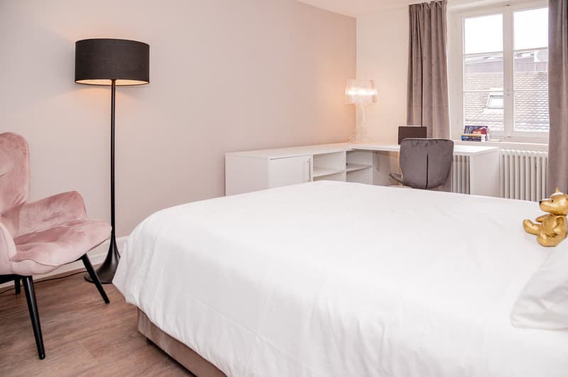 Zauberhaft möbliertes Zimmer in der Altstadt (2)