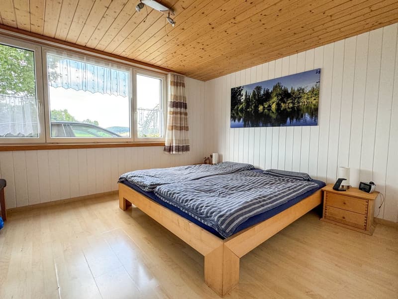 Zweifamilienhaus mit grossem Umschwung (19)