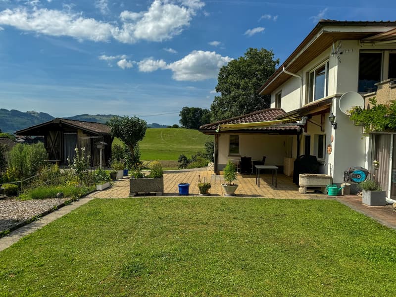 Zweifamilienhaus mit grossem Umschwung (6)