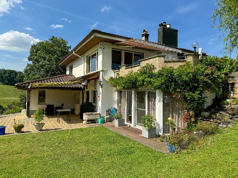 Zweifamilienhaus mit grossem Umschwung (5)