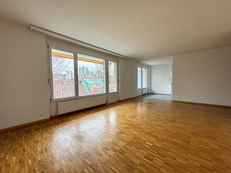 Appartement de 4,5 pièces au rez-de-chaussée avec balcon à Bern-Bümpliz (3)