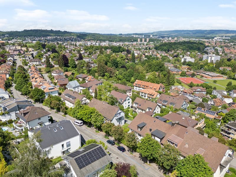 Totalsanierte Dachwohnung mit einzigartiger Aussicht über Bern (4)