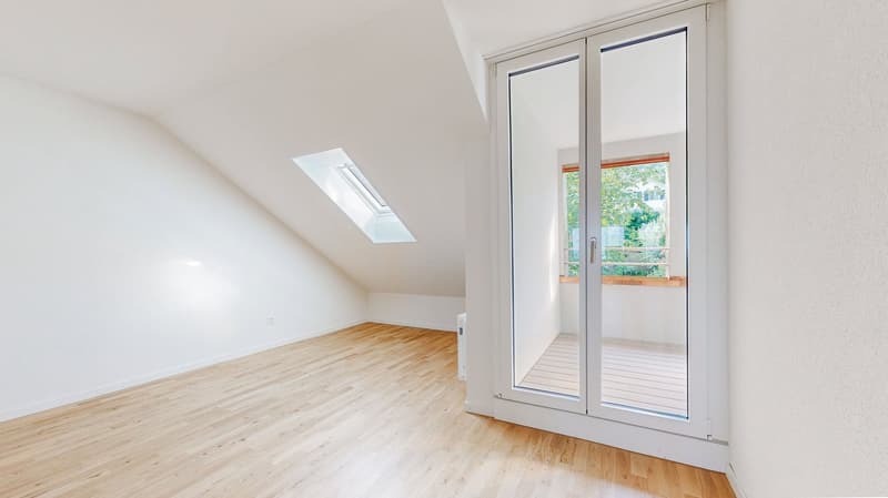 Totalsanierte Dachwohnung mit einzigartiger Aussicht über Bern (11)