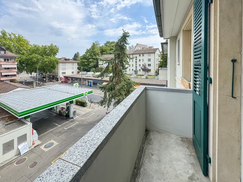 Charmante 3.5-Zimmer-Altbauwohnung mit Balkon (9)