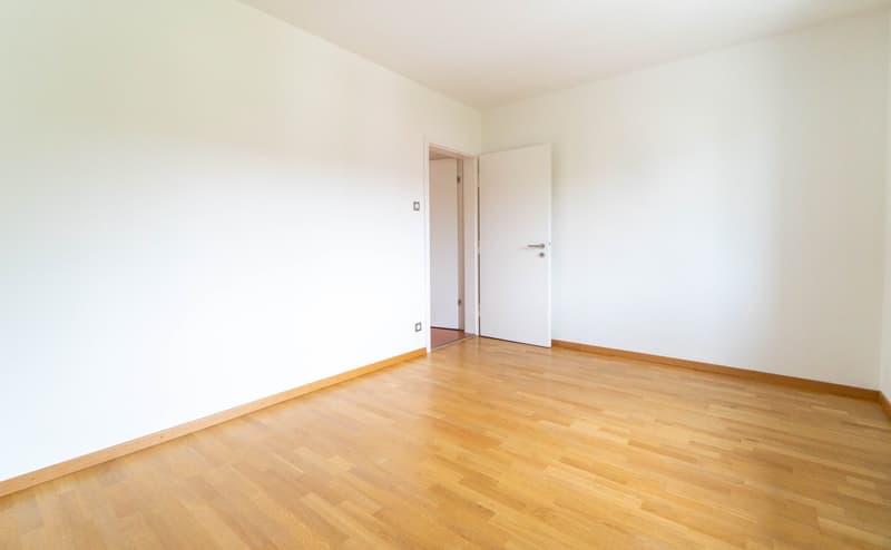 Charmante 2.5-Zimmerwohnung mit Balkon zentral in Zollikofen (5)