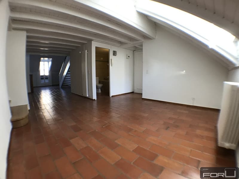 hall 1