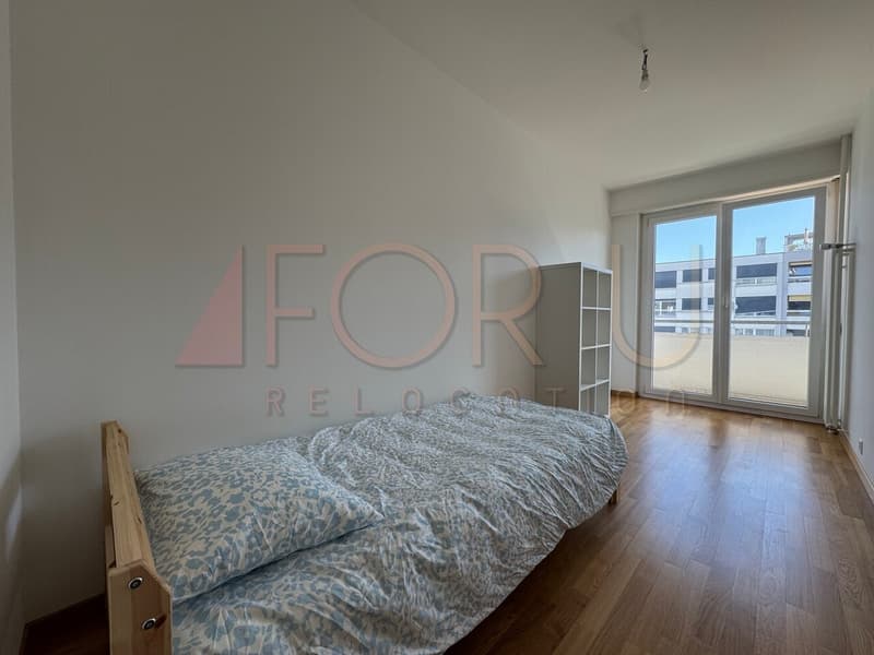 Très bel appartement rénové de 4 pièces avec balcon et bien localisé (7)