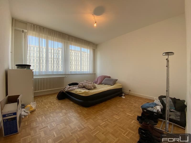 Wohnung mit 3.5 Zimmern und Balkon im Vermont-Park renoviert (3)