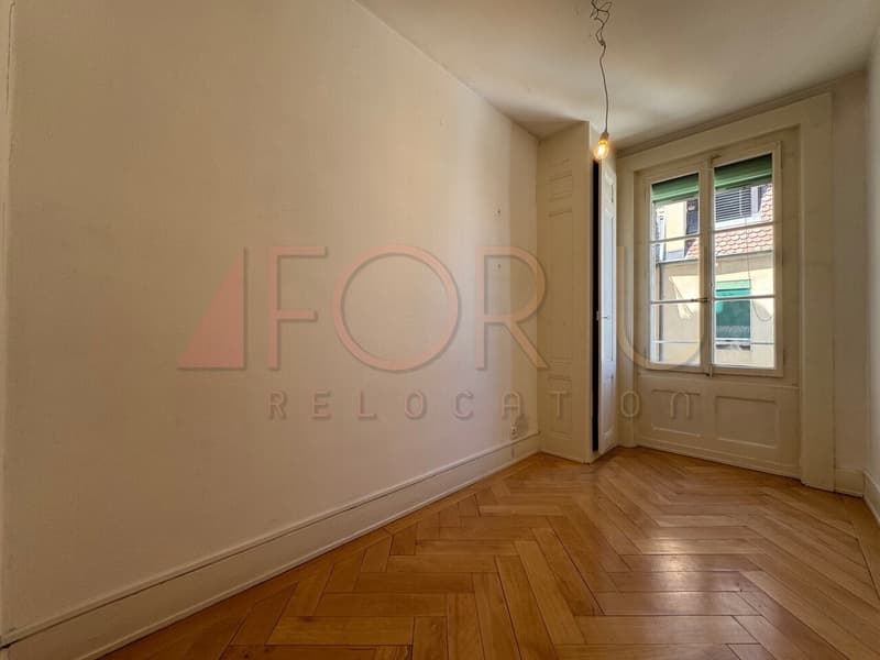 Bel appartement 4.5 pièces aux Eaux-Vives (/!\ pas d'ascenseur) (5)