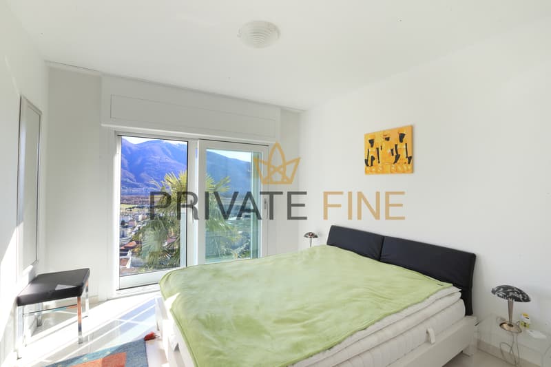 Moderne 5.5 Zi.-Villa mit unverbaubarer Seesicht und Pool (17) (6)