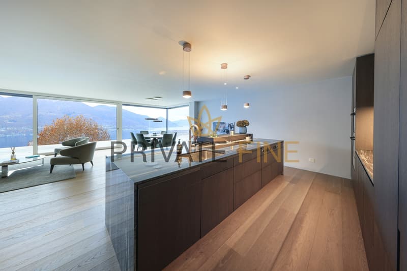 Prestige Appartment mit grosser Terrasse über dem Lago Maggiore (16) (3)