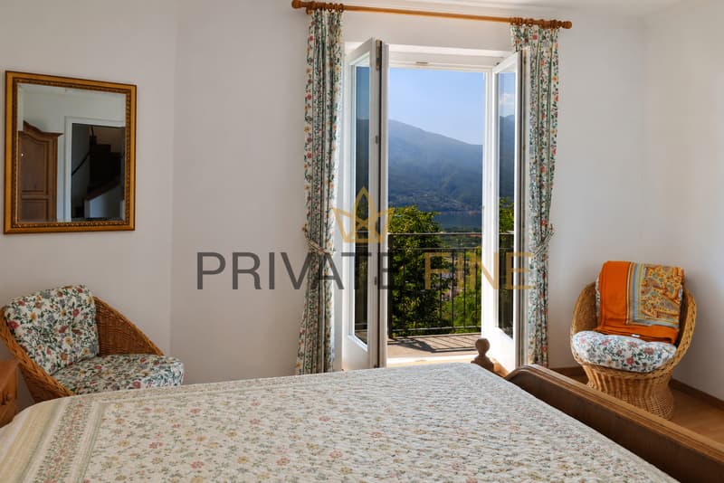 Villa élégante avec vue panoramique, jardin et piscine (26) (8)