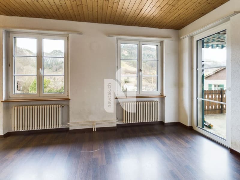 Very beautiful house with balcony, garden, far-reaching views, and development potential (7)