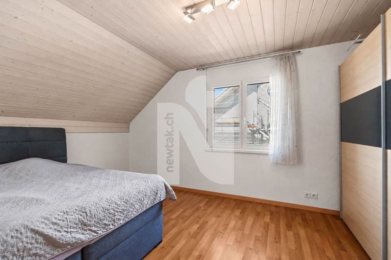 Reserved: Family-friendly with garden, double garage in quiet, natural location (13)