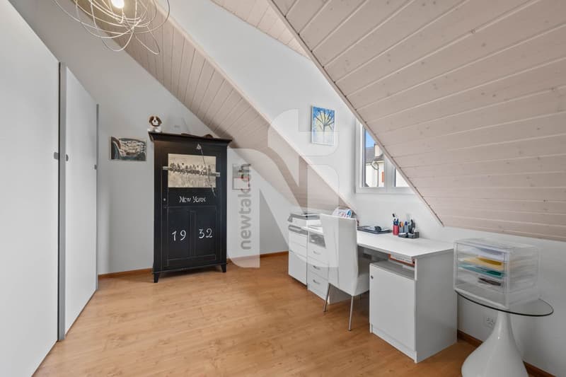Spacious, modern single-family house with well-kept garden in quiet location (12)