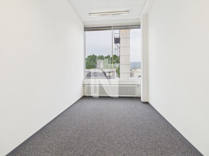 Spazi ufficiali attraenti da 13 m² in posizione centrale (5)
