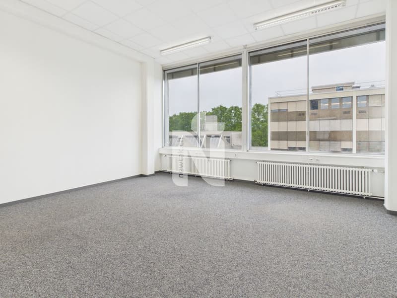 Spazi ufficiali attraenti da 13 m² in posizione centrale (4)