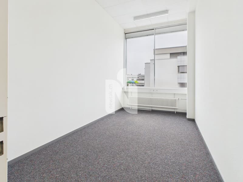 Étages de bureaux et d'activités avec infrastructure logistique professionnelle (4)