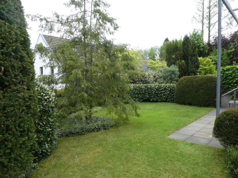Family-friendly semi-detached house with idyllic garden and panoramic view to Basel (4)