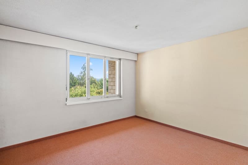 Family-friendly semi-detached house with two garden areas and beautiful views (12)