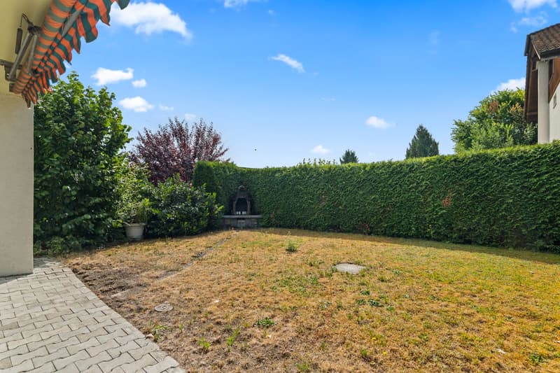 Family-friendly semi-detached house with two garden areas and beautiful views (7)