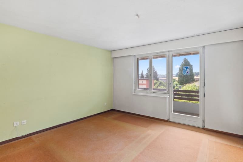 Family-friendly semi-detached house with two garden areas and beautiful views (10)