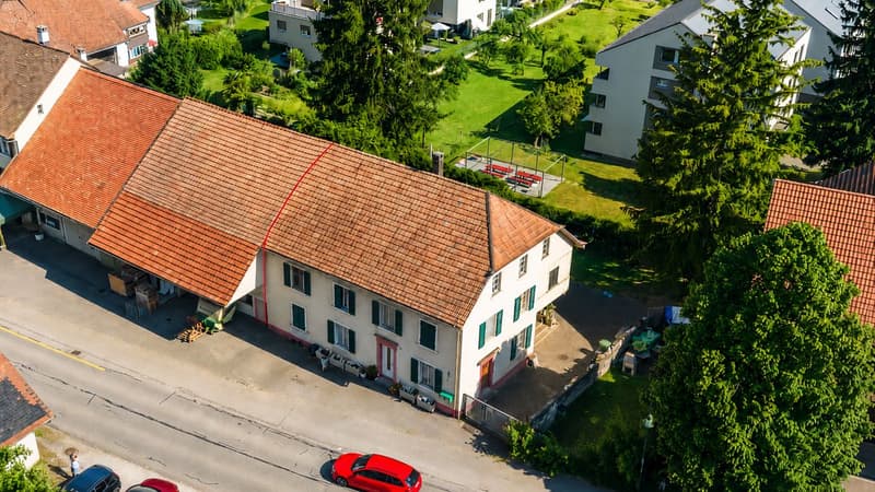 Zentral gelegenes Mehrgenerationenhaus mit Garten, Terrasse und Ausbaupotenzial (1)