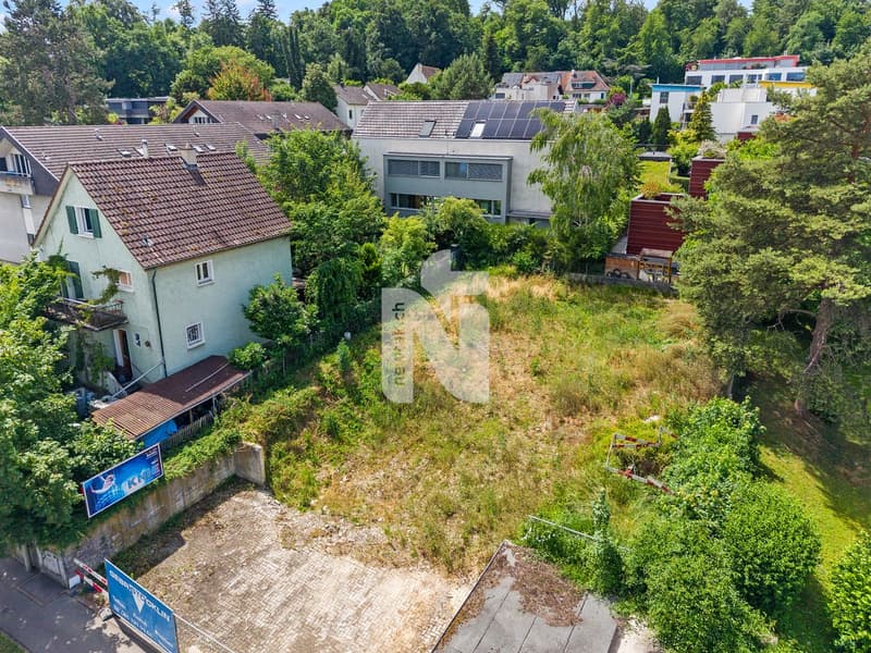 Bauland mit viel Potenzial in Bottmingen (2)