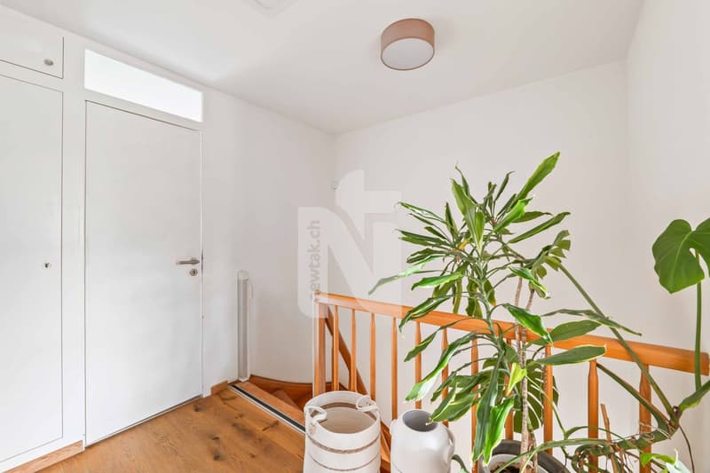 Family-friendly, modern, and ready to move in - with garden and view of the unobstructable green (6)