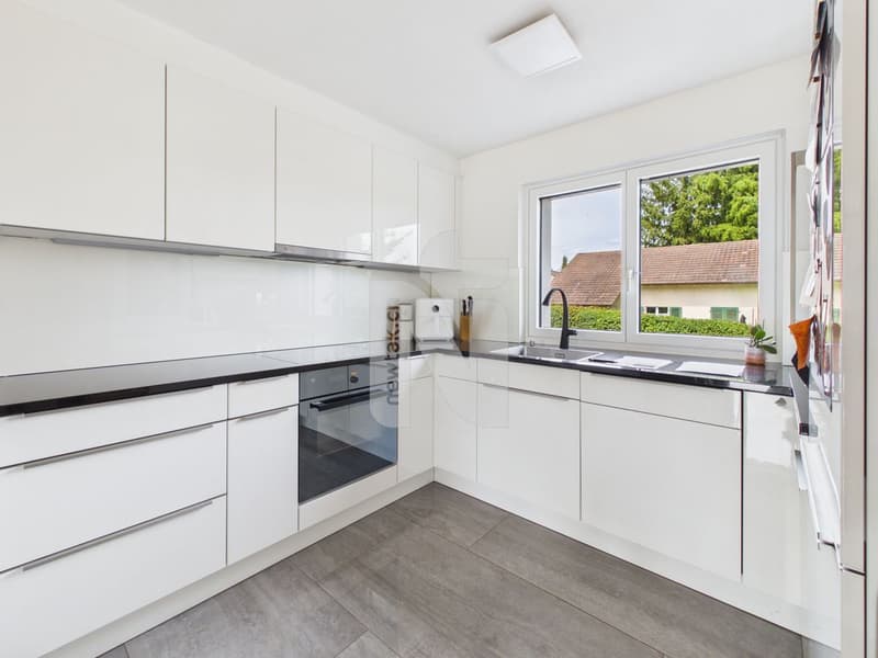 Family-friendly, modern, and ready to move in - with garden and view of the unobstructable green (2)