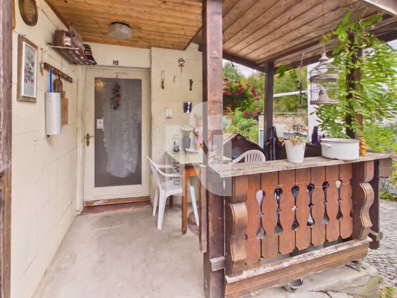 Naturnah wohnen mit rustikalem Charme und grosszügiger Terrasse (4)