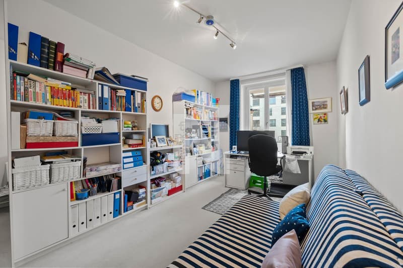 Grosszügiges Wohnen mit Balkon und Gemeinschaftsgarten in Basel (7)