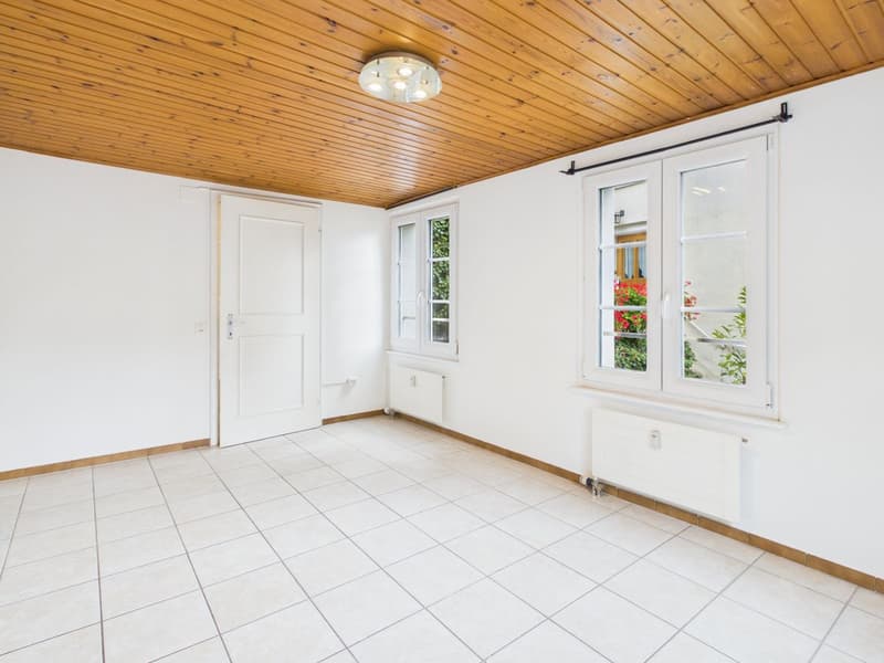 Charmante Maisonettewohnung mit neuer Küche, eigener Waschmaschine und viel Platz (8)