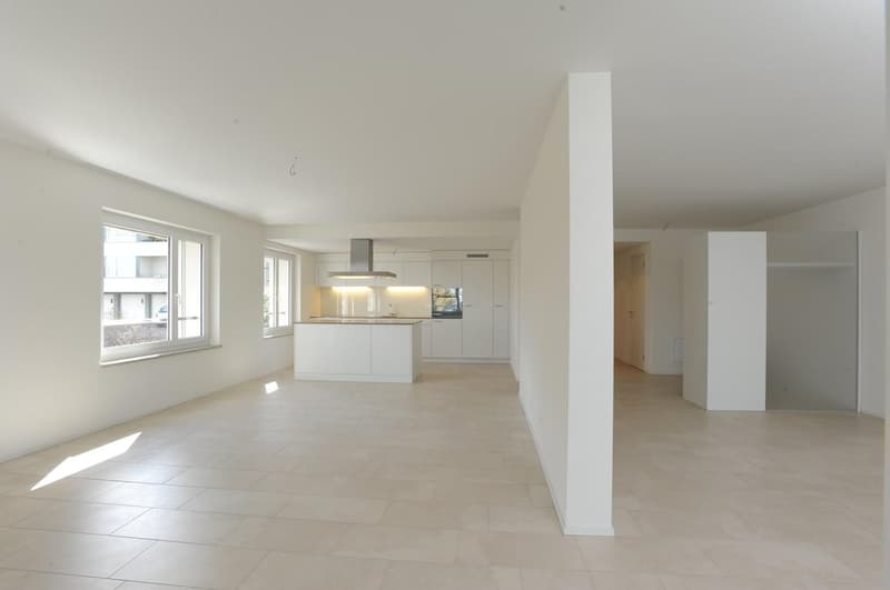Helle 3.5-Zimmer-Wohnung mit Seeblick an der Seestrasse in Thalwil (3)