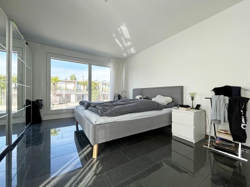 Helle 4.5-Zimmer-Wohnung mit Balkon in Stäfa – sofort verfügbar! (1)