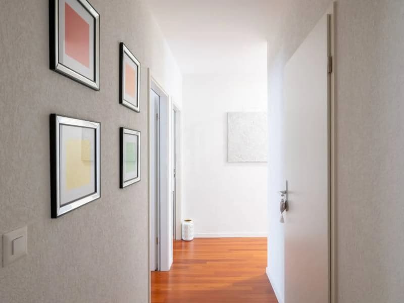 Spacieux appartement de 5.5 pièces avec balcon à Chêne-Bourg (3)