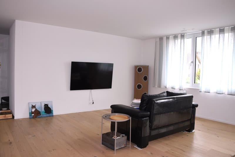 Moderne und neuwertige 3 1/2-Zimmerwohnung (12)