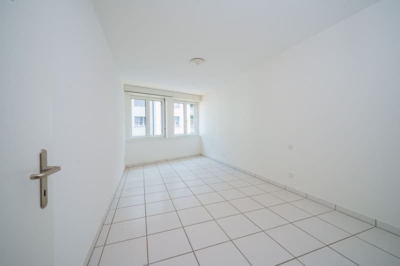 Helle 3.5-Zimmer-Wohnung mit Balkon und Garage an der Elisabethenstrasse in Basel (10)