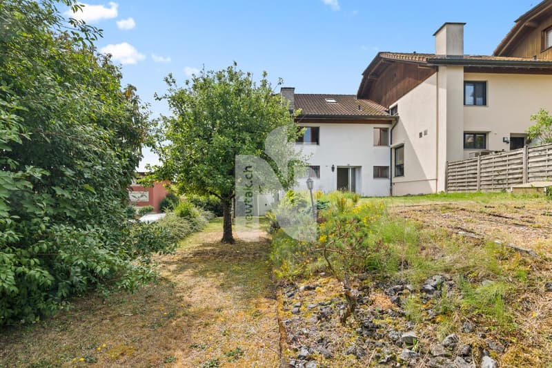 Familienfreundliches Reiheneckhaus mit zwei Gartenbereichen, Weitsicht und Garage (3)