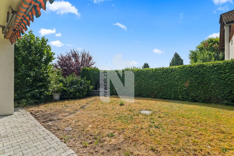 Familienfreundliches Reiheneckhaus mit zwei Gartenbereichen, Weitsicht und Garage (7)