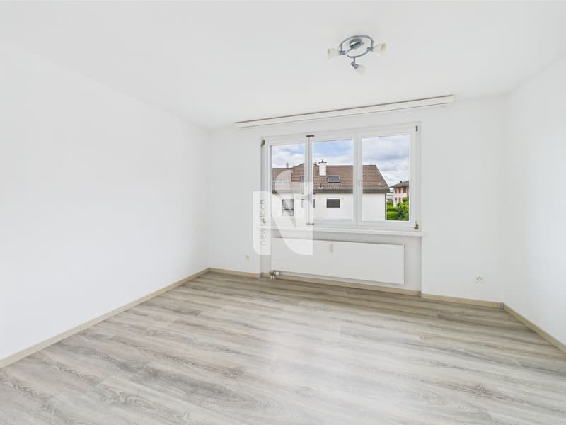 Frisch renovierte Maisonettewohnung im Herzen von Aesch (5)