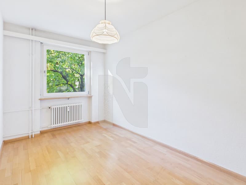 5.5-Zimmer-Wohnung mit Gartenzugang und eigener Garagenbox (11)